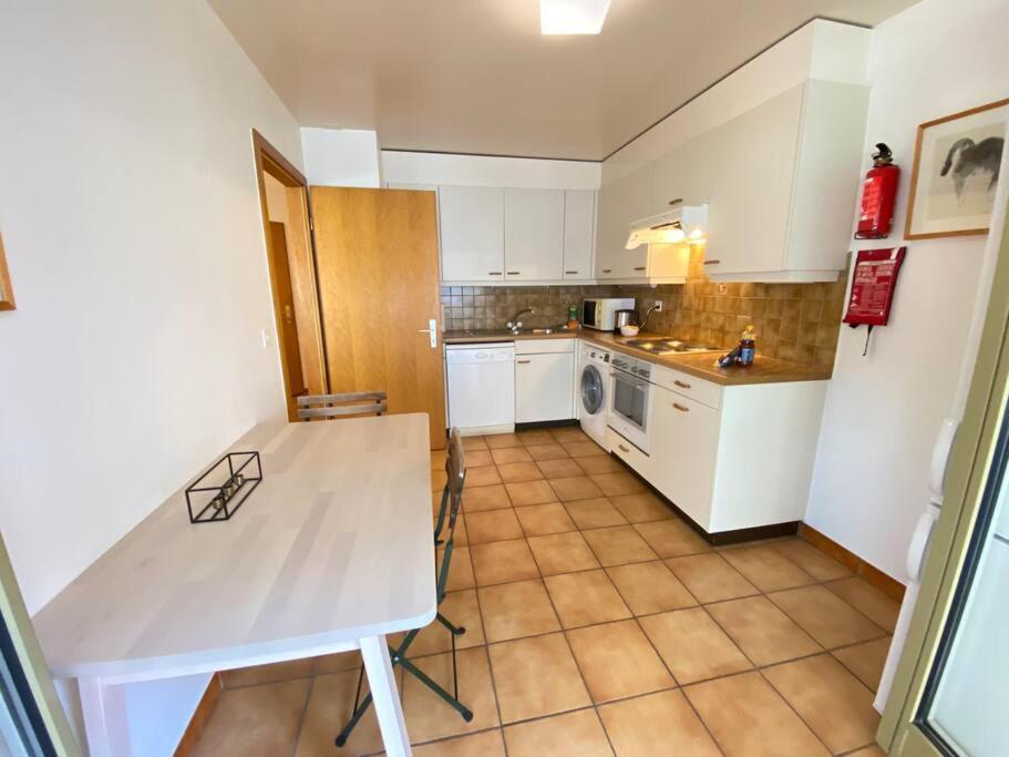 Comfortable, Very Well Located Between Train Station And Lake! لوزان المظهر الخارجي الصورة