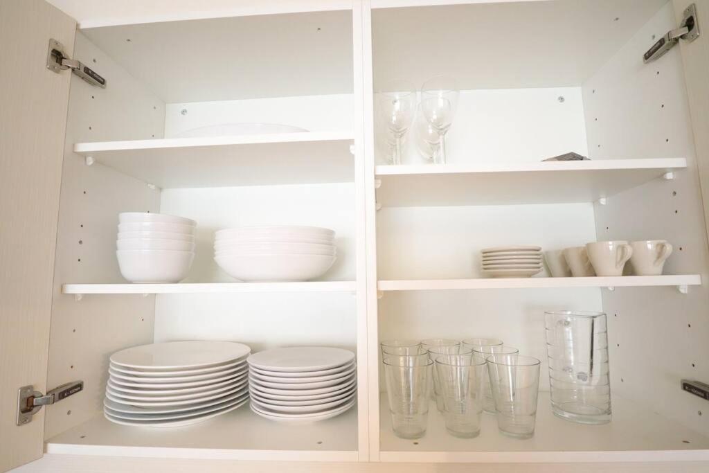 Comfortable, Very Well Located Between Train Station And Lake! لوزان المظهر الخارجي الصورة